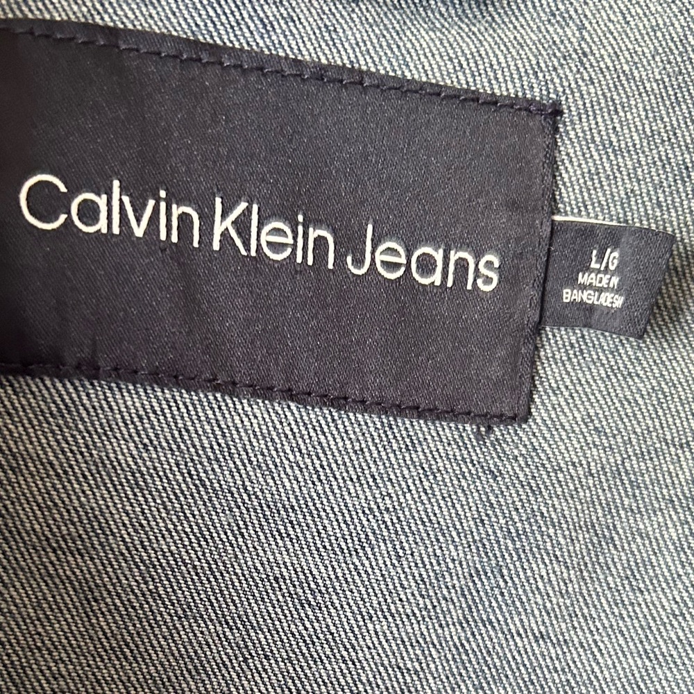 Calvin Klein Cropped Jean Jacket Coat Medium Wash Relaxed Stretch Casual Fall 🍂 - Picture 5 of 6